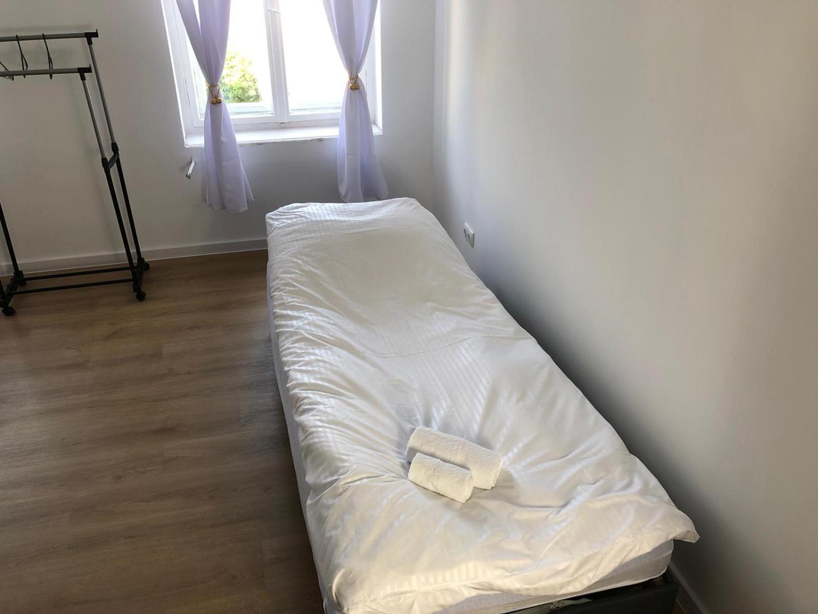 Volkshaus Hbf Wg & Serviced Apartments Zittau Luaran gambar
