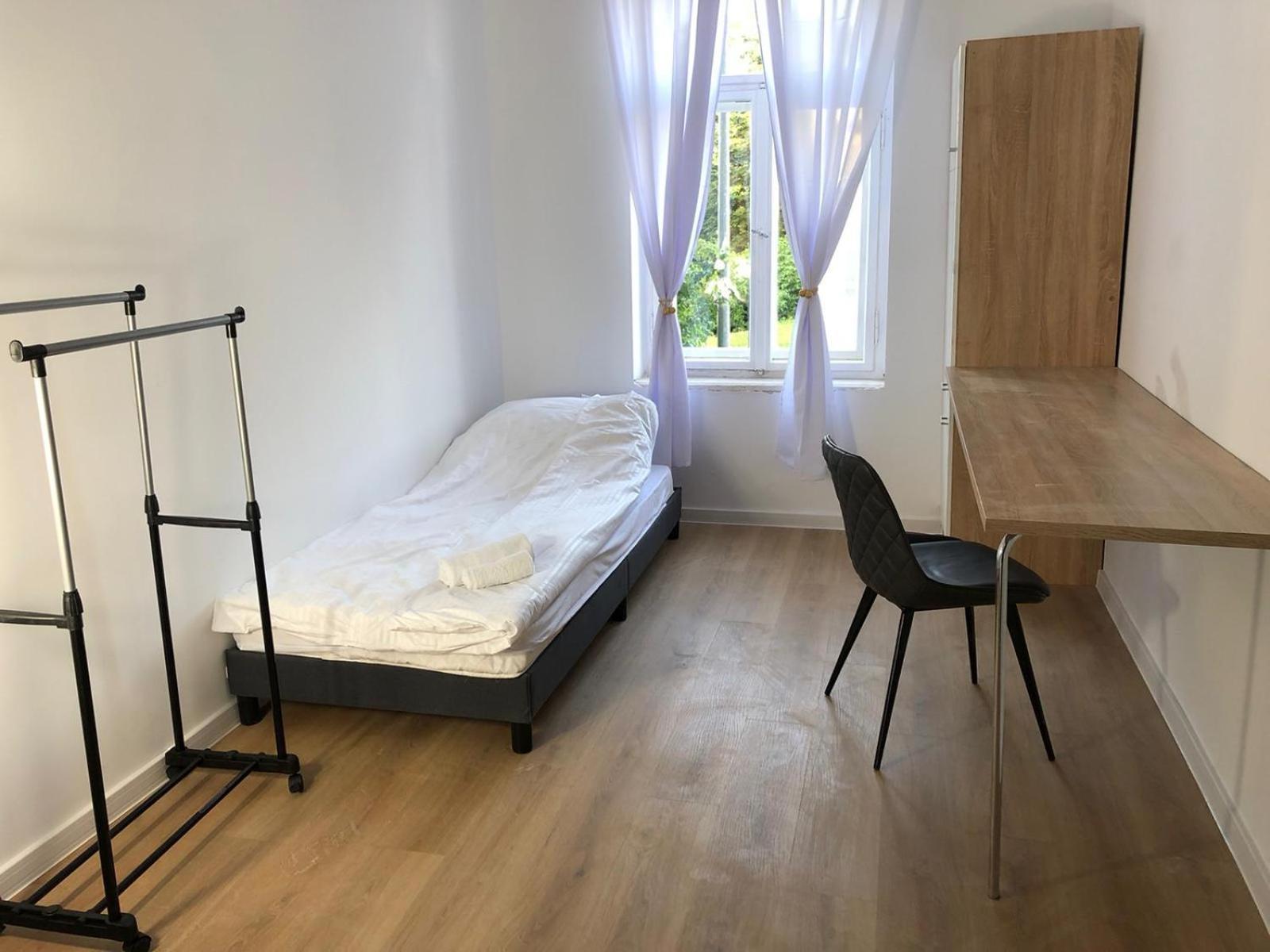 Volkshaus Hbf Wg & Serviced Apartments Zittau Luaran gambar
